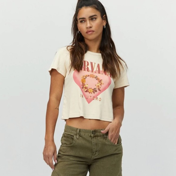 Free People Tops - FREE PEOPLE NWOT Nirvana In Utero Heart Shaped Box Band Tee Shrunken XL